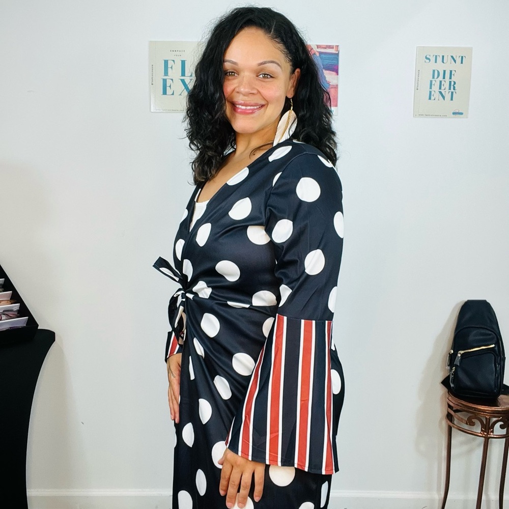 Elegant Duster / Wrap Dress: 2X - Picture 12 of 14